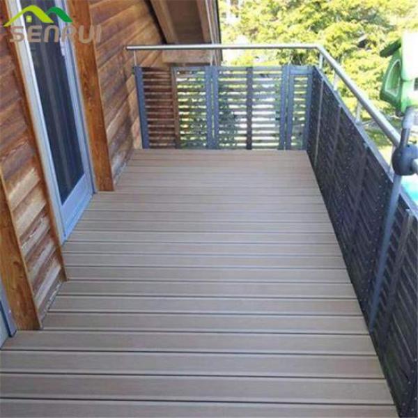 Balkon Holz-Kunststoff-Verbundhohldielen