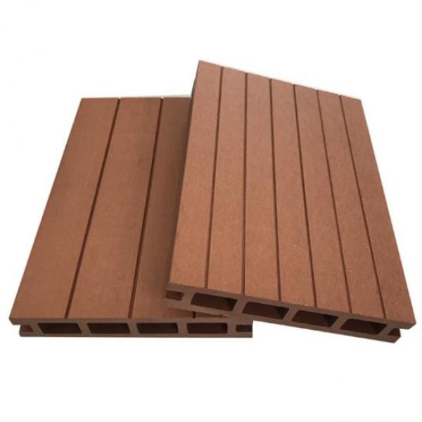Holz-Kunststoff-Verbundwerkstoff-Terrassendielen aus Kunststoff