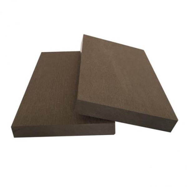 Wood plastic composite solid decking board