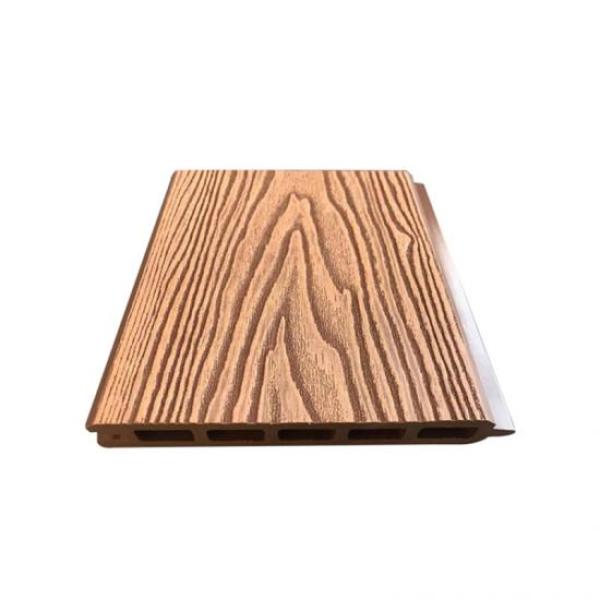 Tablero de grano de madera grabado en relieve para valla de jardín WPC