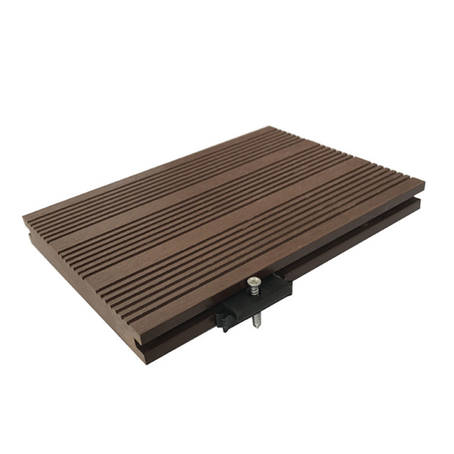 Wood plastic composite outdoor solid decking