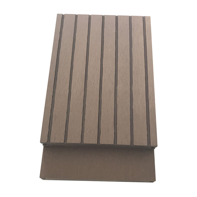 Wood plastic composite solid composite deck